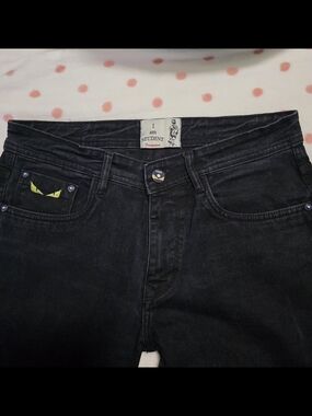 Fendi Black Slim Straight Men’s Jeans with Subtle Monster Eye Detail